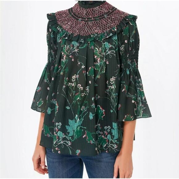 Tuckernuck Tops - Tuckernuck women's Jaguar Garden Marion Blouse size M NWOT